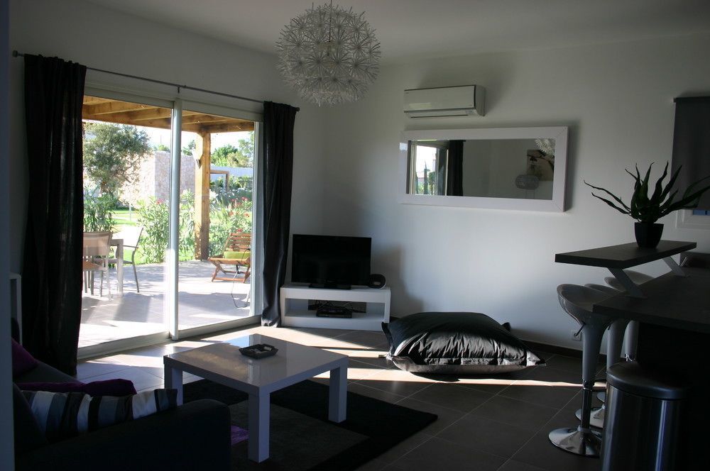Residence Pierre & Vacances Premium Les Villas De Porto-Vecchio Exterior photo